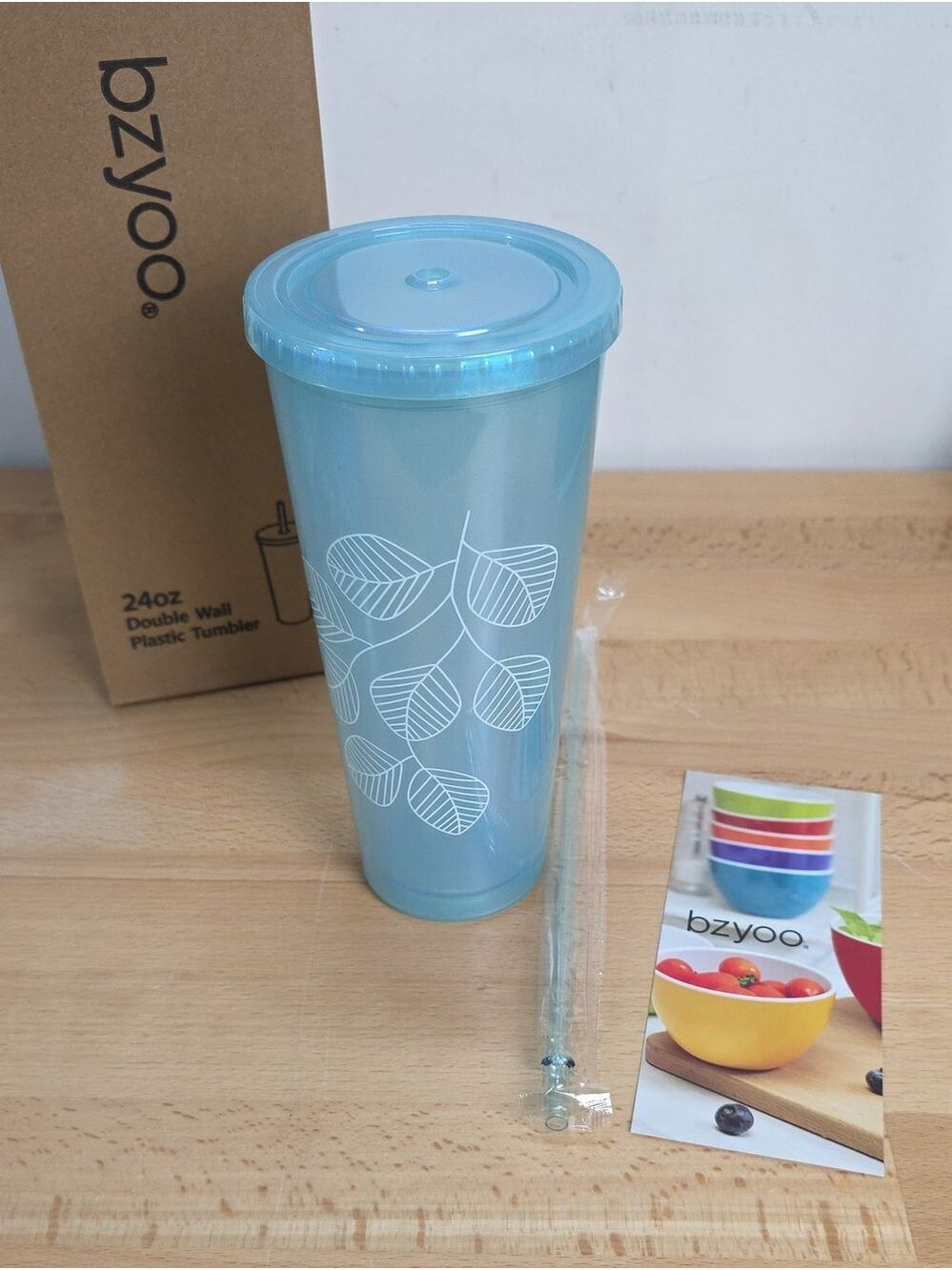 bzyoo Blue Leaf 24oz Double Wall Plastic Tumbler with Lid